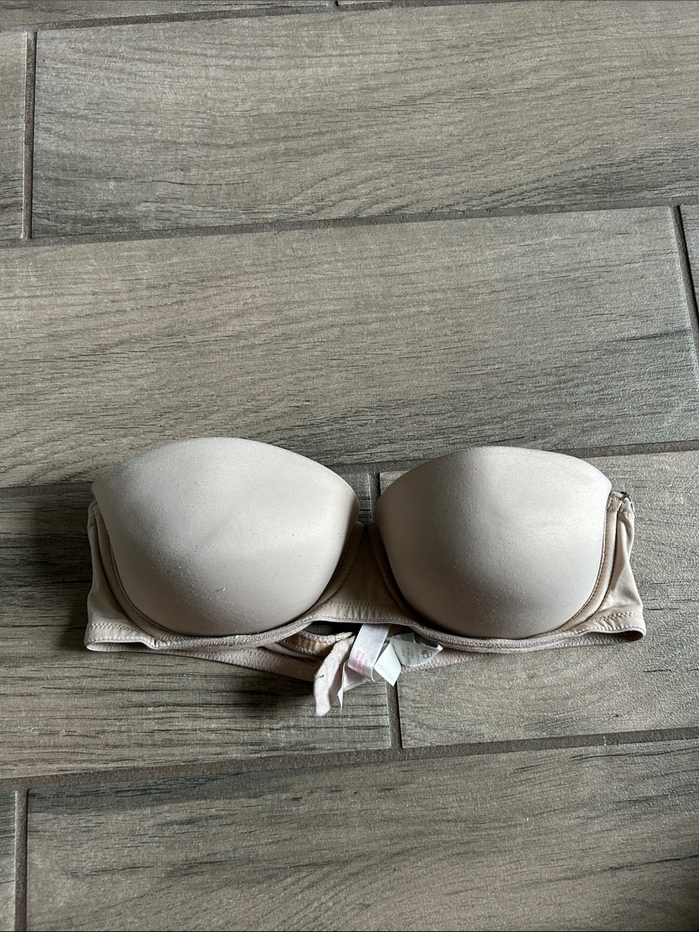 PINK Victoria's Secret Convertible Strapless Bra in Light Nude